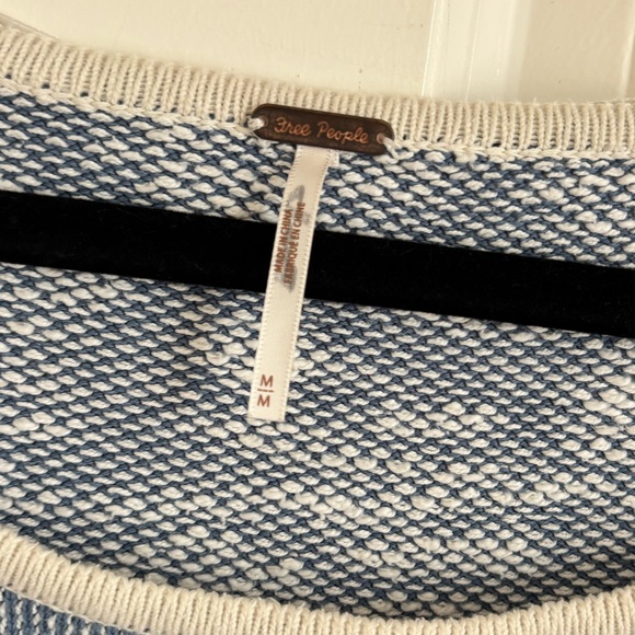 Free People Love Triangle Crop Oversized Sweater Medium - Picture 6 of 12